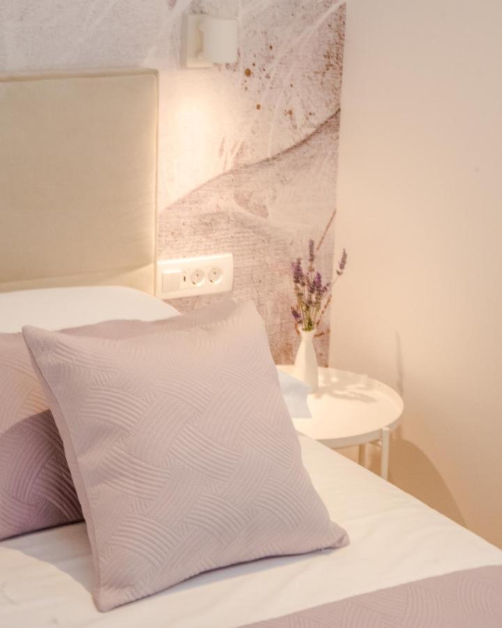 Dubrovnik Airport - Moonlight Rooms Mocici Eksteriør billede